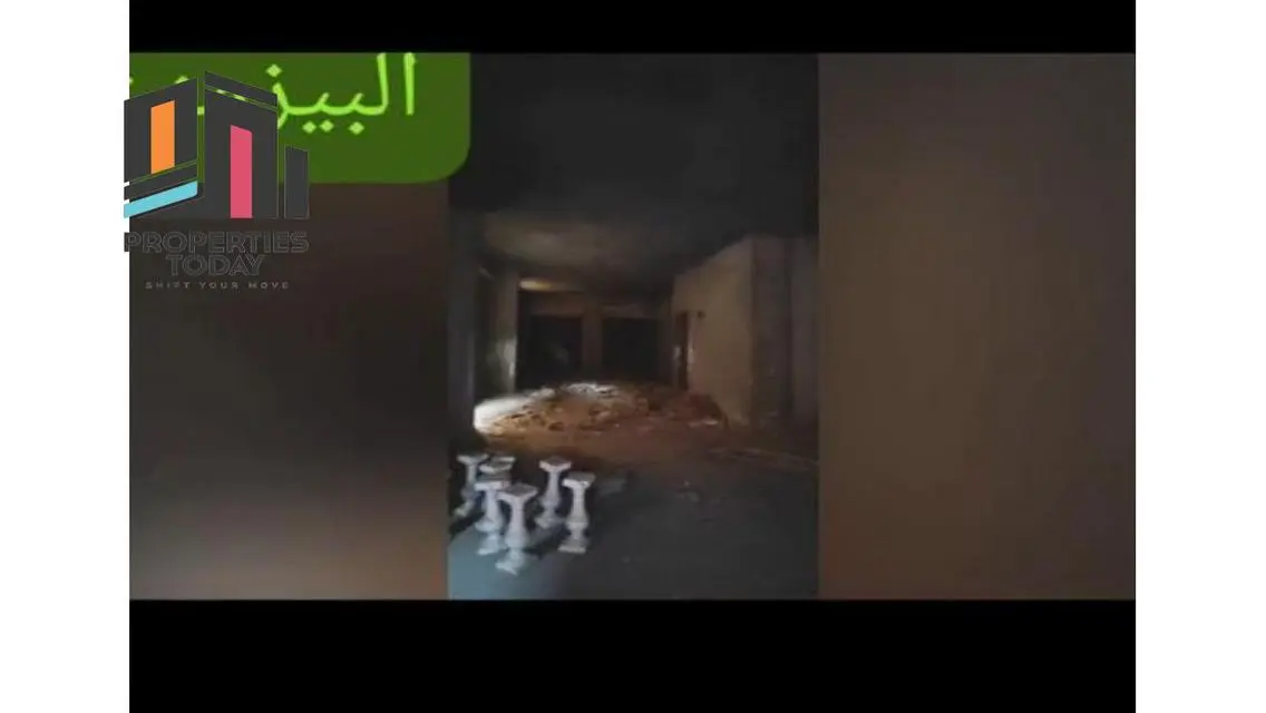 شقة فاخرة بمساحة واسعة للبيع