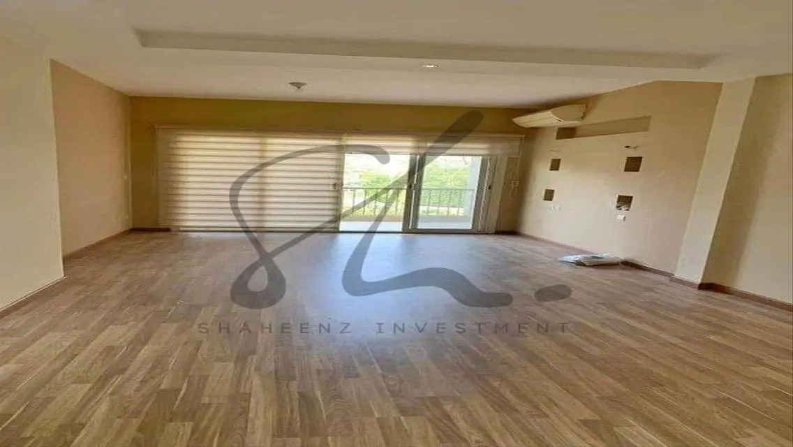 Luxurious Villa for Sale with Private Pool and Garden