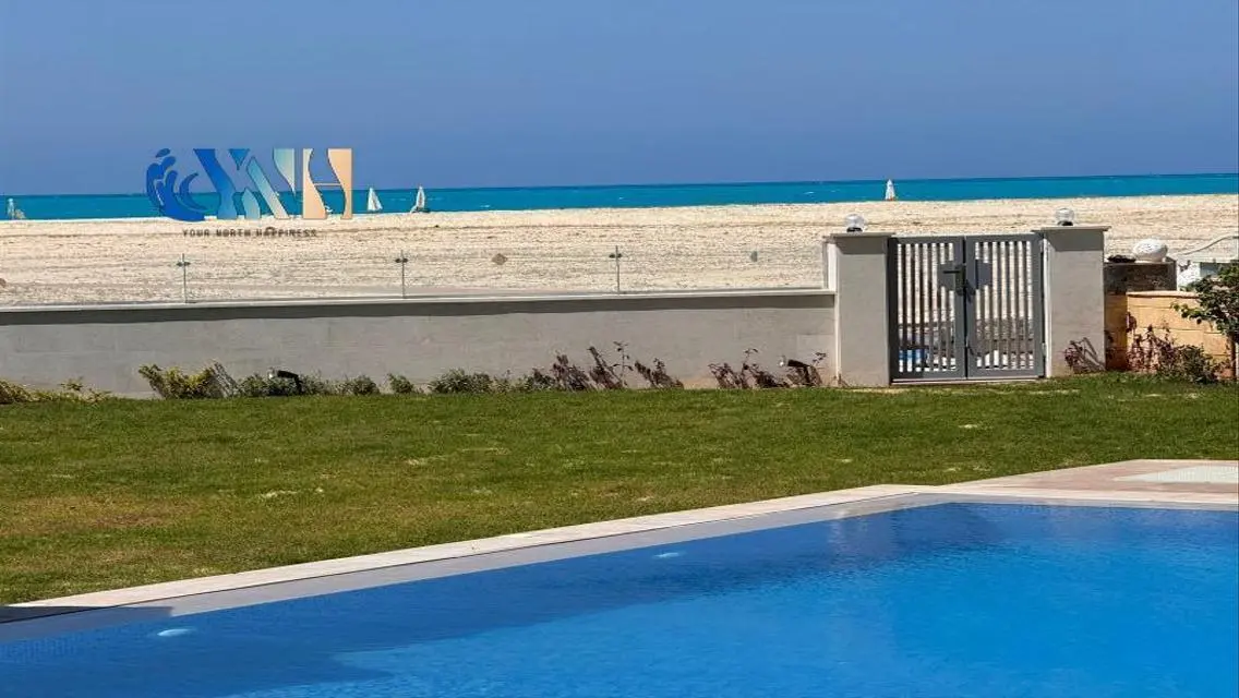 فيلا فاخرة للبيع مع إطلالة جميلة