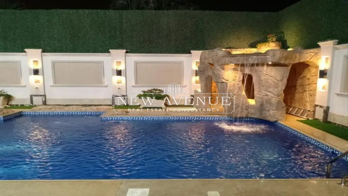Luxurious Villa with Spacious Area