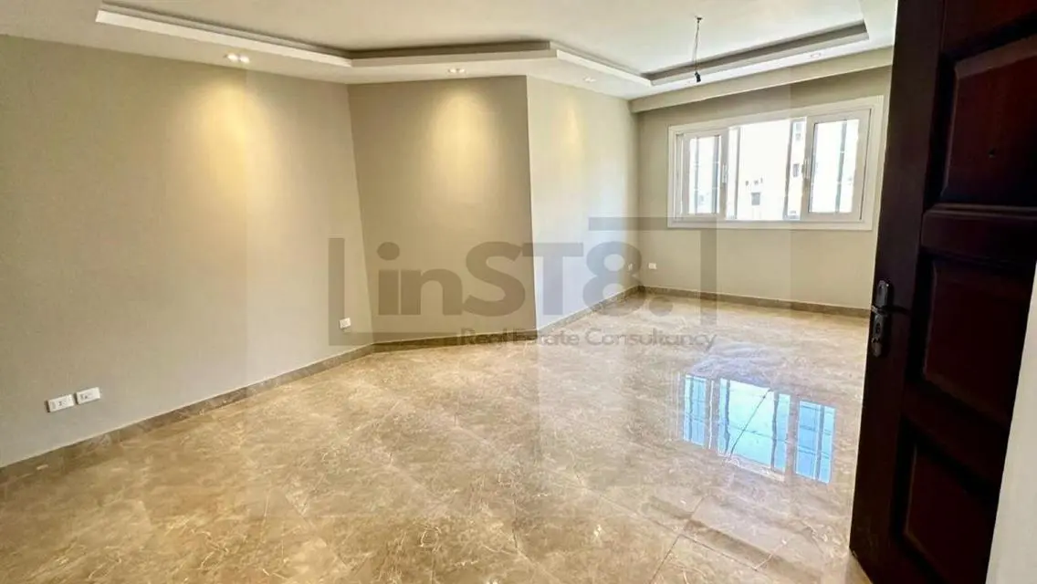 Luxury Apartment for Rent in ST81