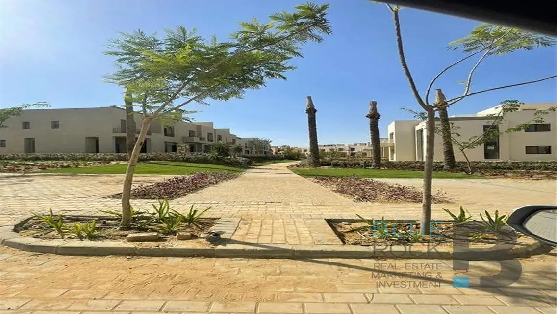 Luxury Villa with Pool and Private Garden for Sale