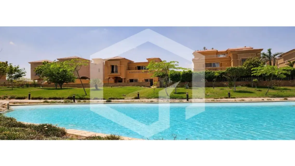 Luxury Villa with Spacious Area in an Upscale Neighborhood