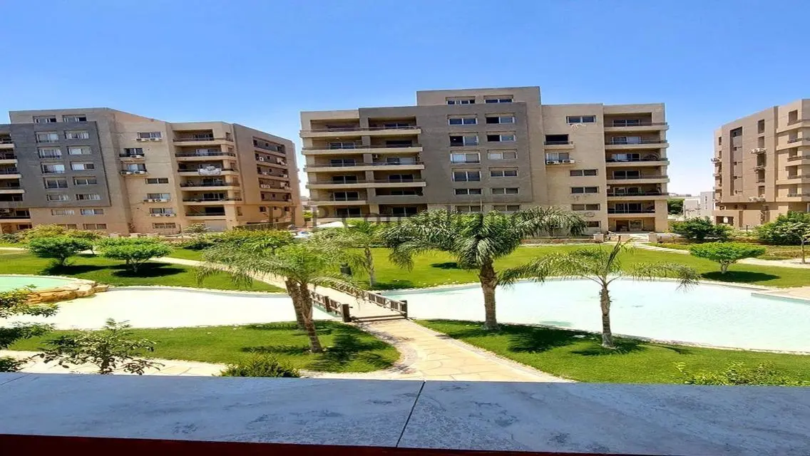 شقة فاخرة في قلب المدينة للبيع
