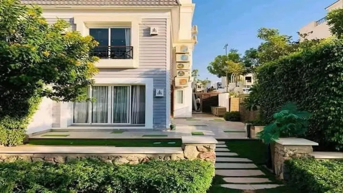 Luxury Villa for Sale with Private Pool and Garden