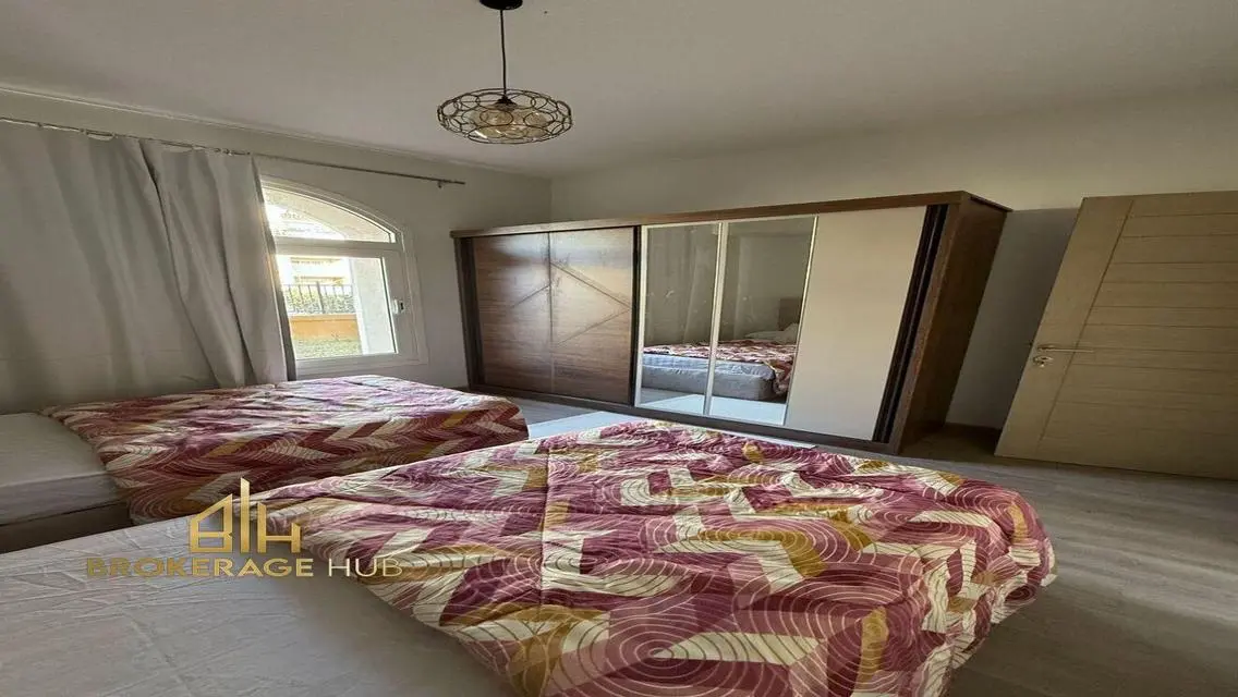 Exclusive Apartment for Sale with Scenic Lake View