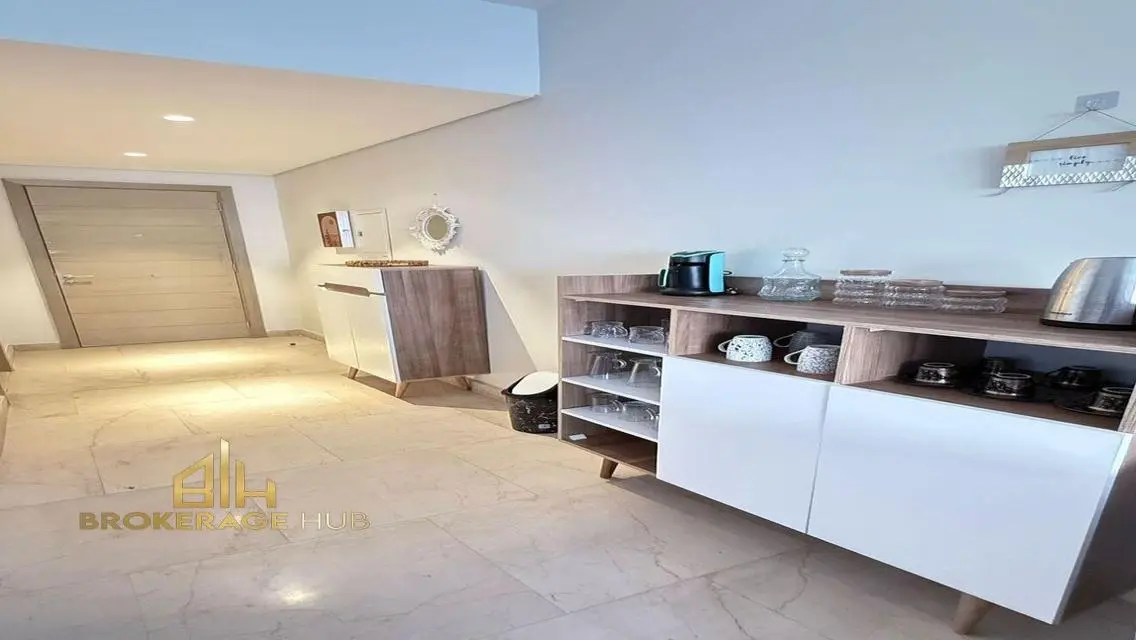 Exclusive Apartment for Sale with Scenic Lake View