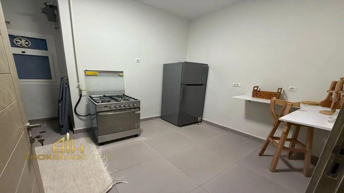 Exclusive Apartment for Sale with Scenic Lake View