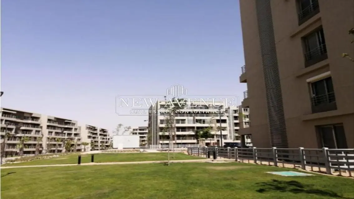 شقة مميزة بمساحة رائعة وميزات فاخرة