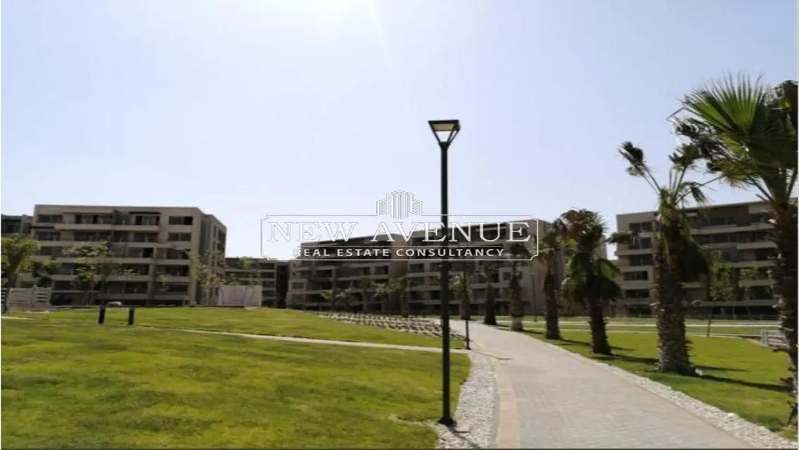 شقة مميزة بمساحة رائعة وميزات فاخرة