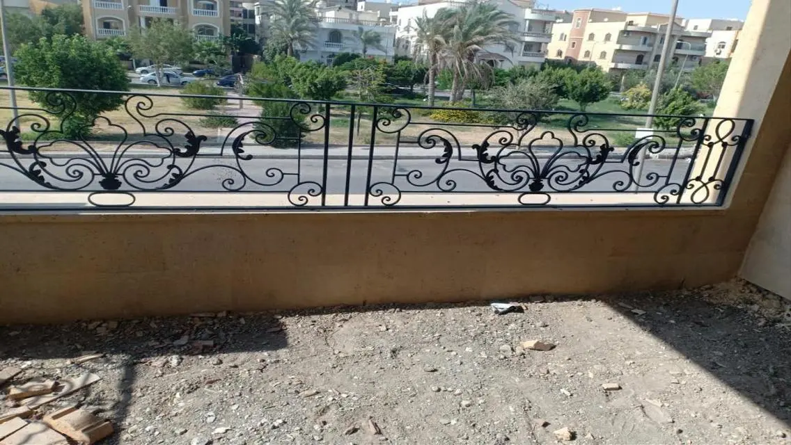 Luxurious Apartment for Sale with Spacious Areas and Green Spaces