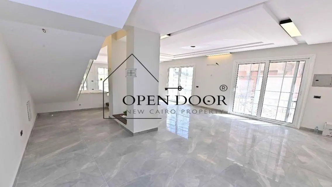 Stunning Property for Sale with Private Garden and Pool
