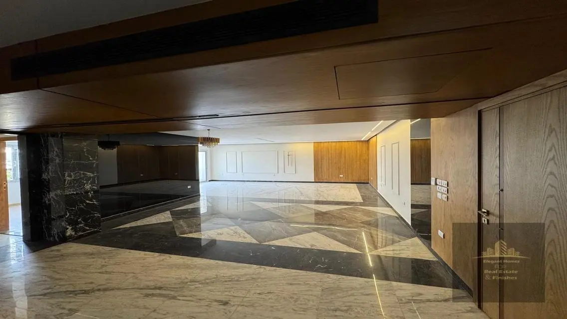 Luxury Apartment with Private Pool and Garden