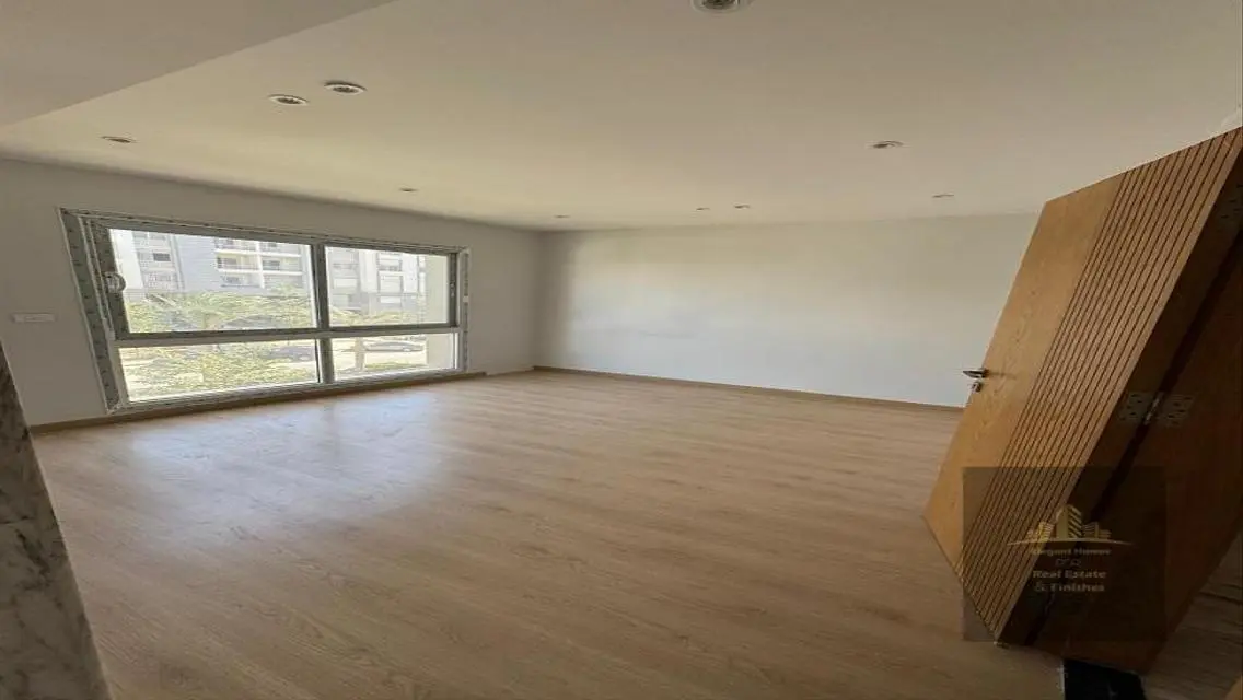 Luxury Apartment with Private Pool and Garden