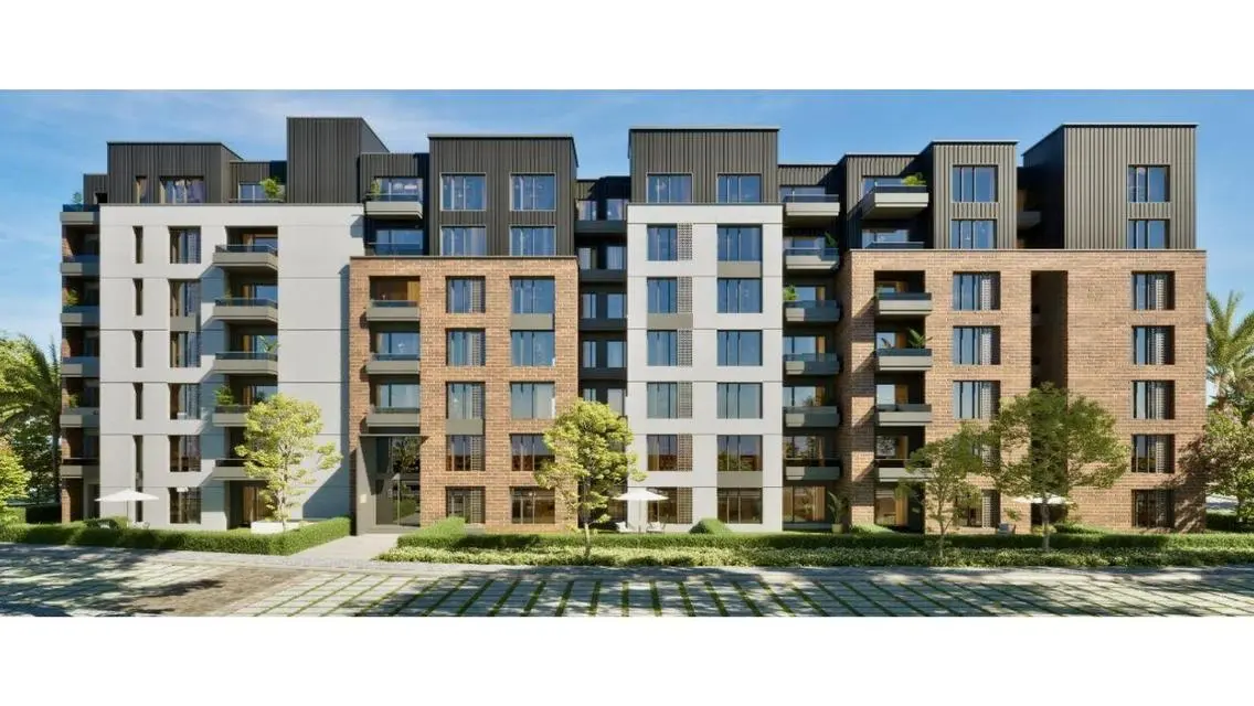 Luxury 3-Bedroom Apartment with Balcony