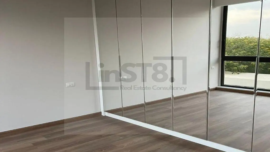 Luxury Apartment in ST81 with Stunning Views
