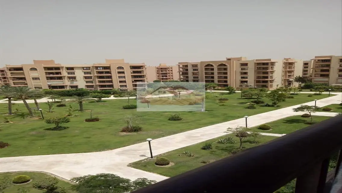 شقة للبيع بمساحة 232 متر - بسعر 35000