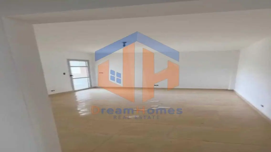 Luxury Villa for Sale at 23000