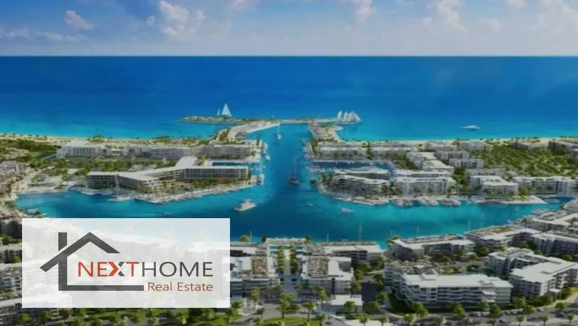 Stunning Lake View Apartment of 450 Meters