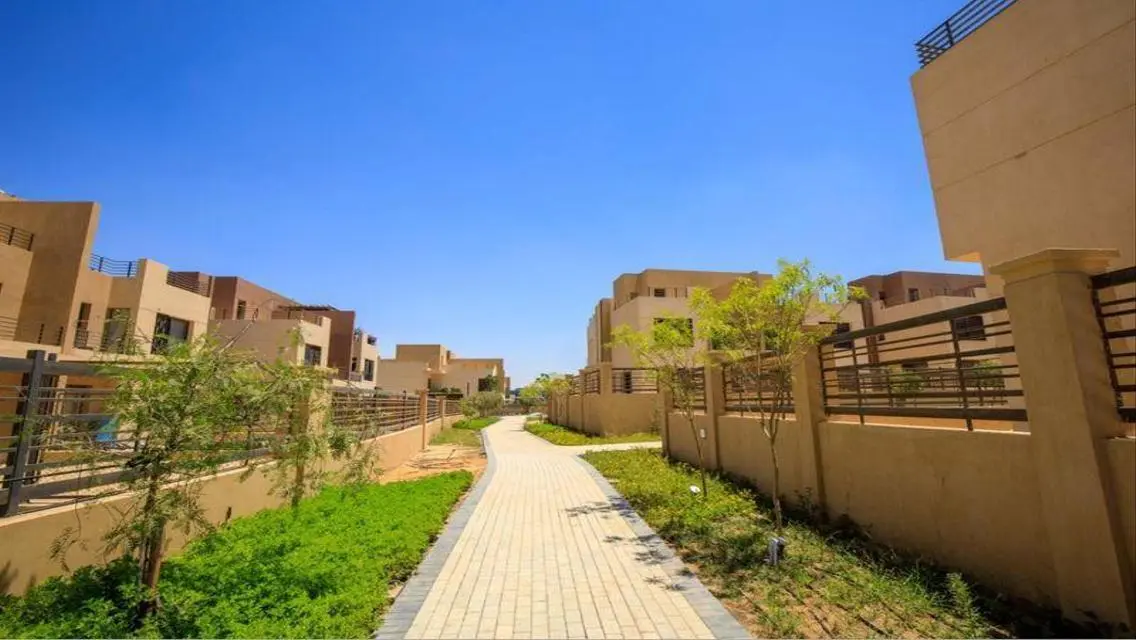 Luxury Villa with Spacious Layout and Complete Amenities for Sale
