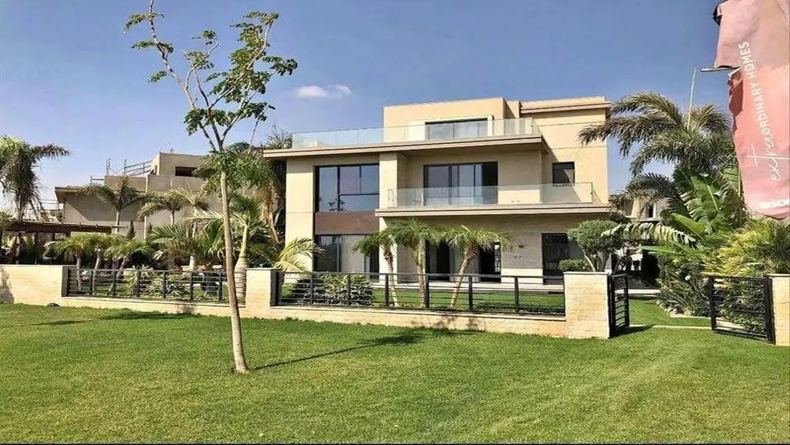 Luxurious Villa with Private Pool and Garden in a Modern Area