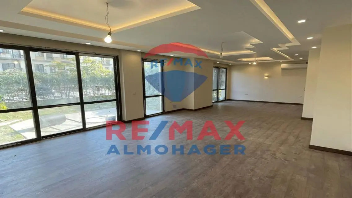 Luxury Villa with Private Garden for Sale