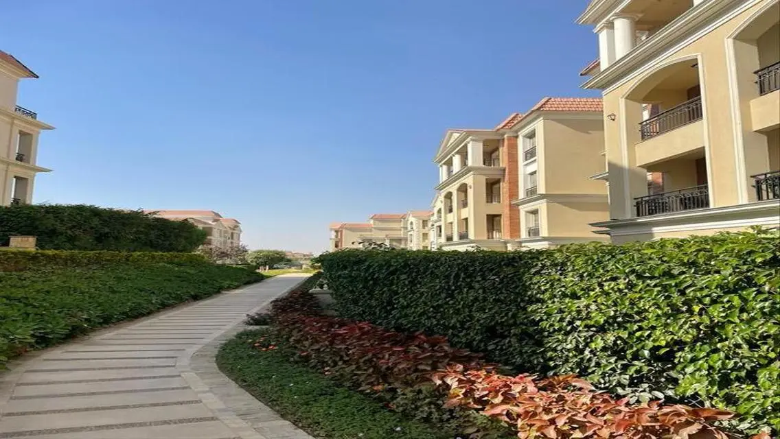 Luxury Villa for Sale with Stunning Lake Views