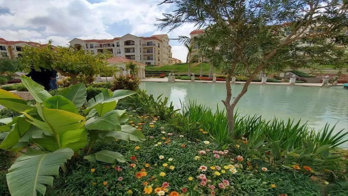 Luxury Villa for Sale with Stunning Lake Views