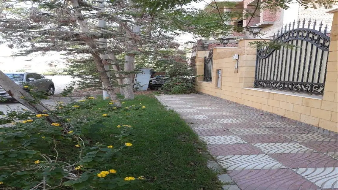 شقة مميزة للبيع بمساحة 200 متر