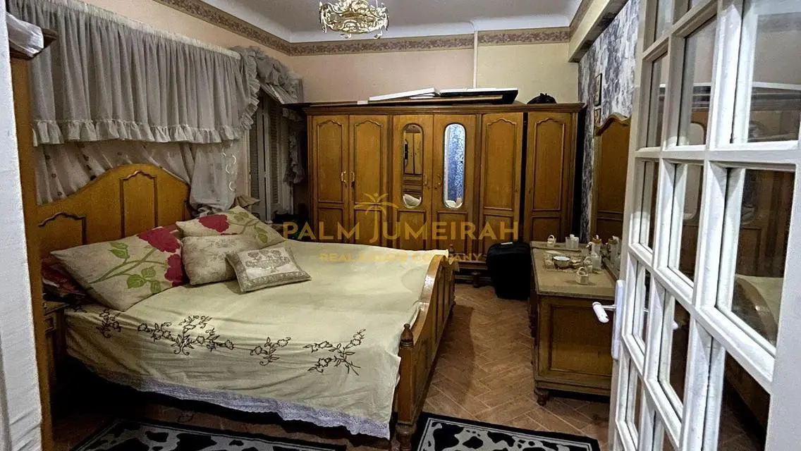 فلا فاخرة في بالم جميرا بسعر مميز