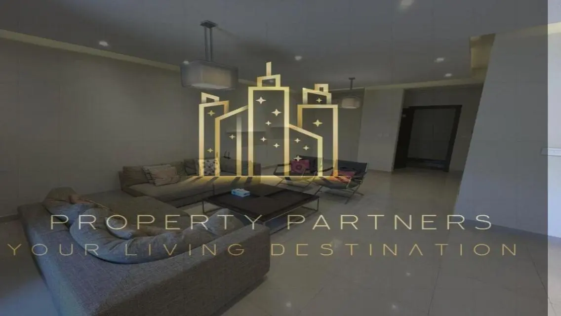 Luxury Mansion with All Amenities in Prime Location