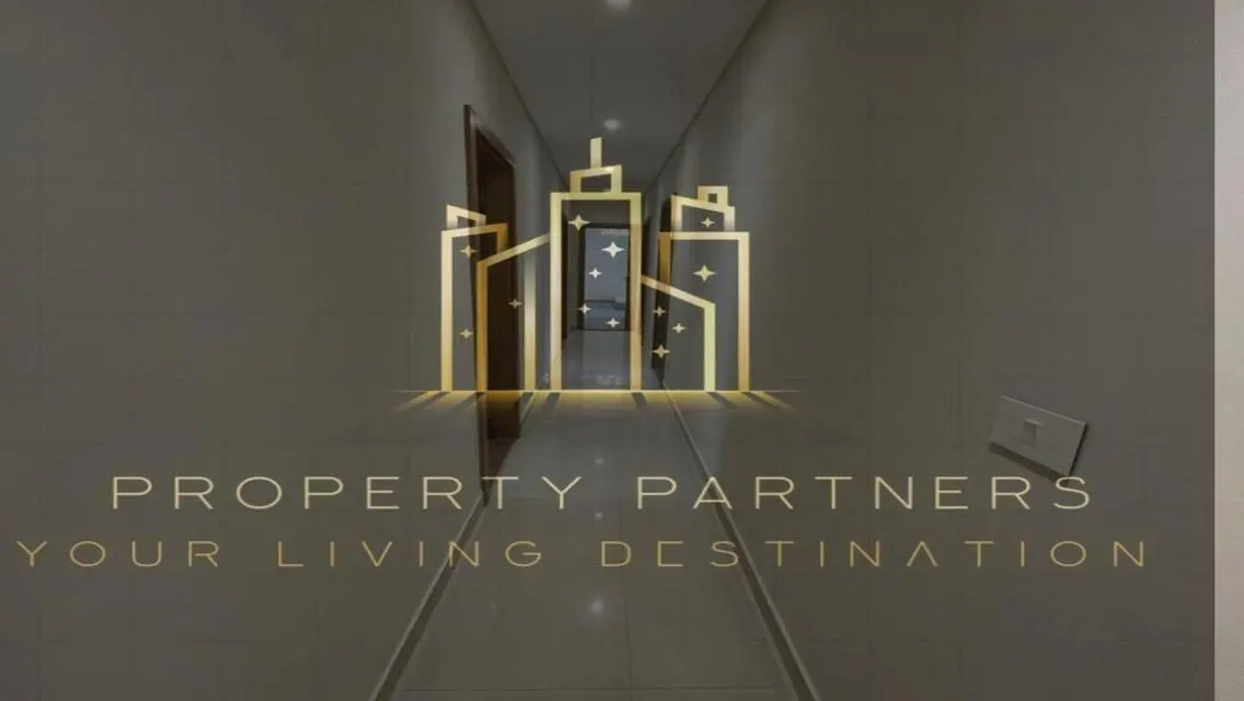 Luxury Mansion with All Amenities in Prime Location