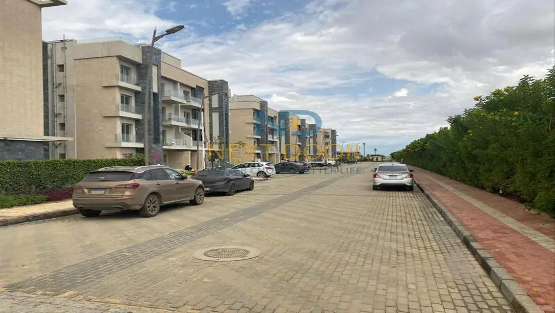 Amazing Apartment at Galleria Moon Valley - 30000 EGP