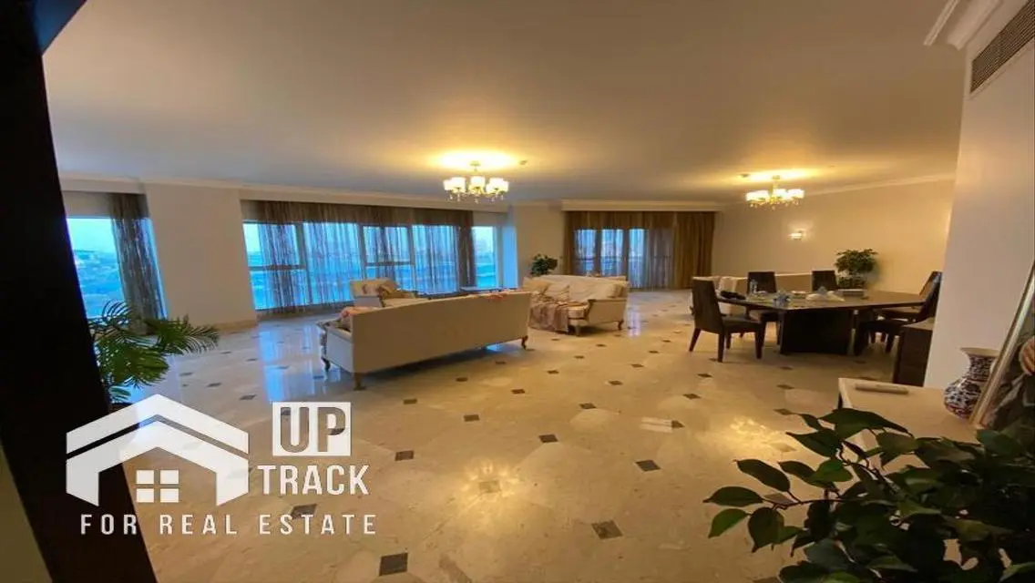 Luxury Apartment for Sale with Ample Space in Prime Location