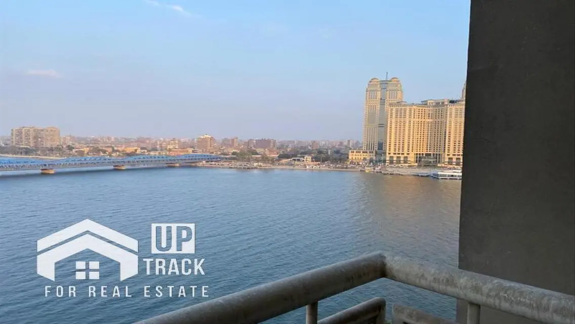 Luxury Apartment for Sale with Ample Space in Prime Location