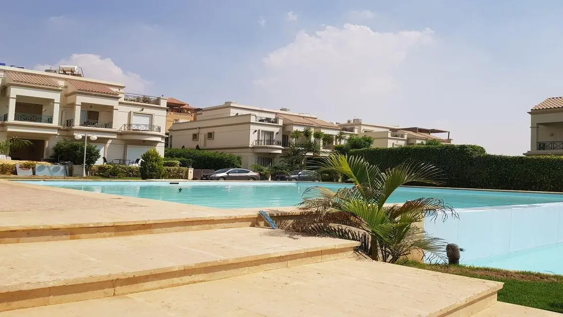 Luxury Apartment for Sale with Landmark Views