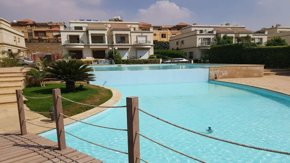 Luxury Apartment for Sale with Landmark Views