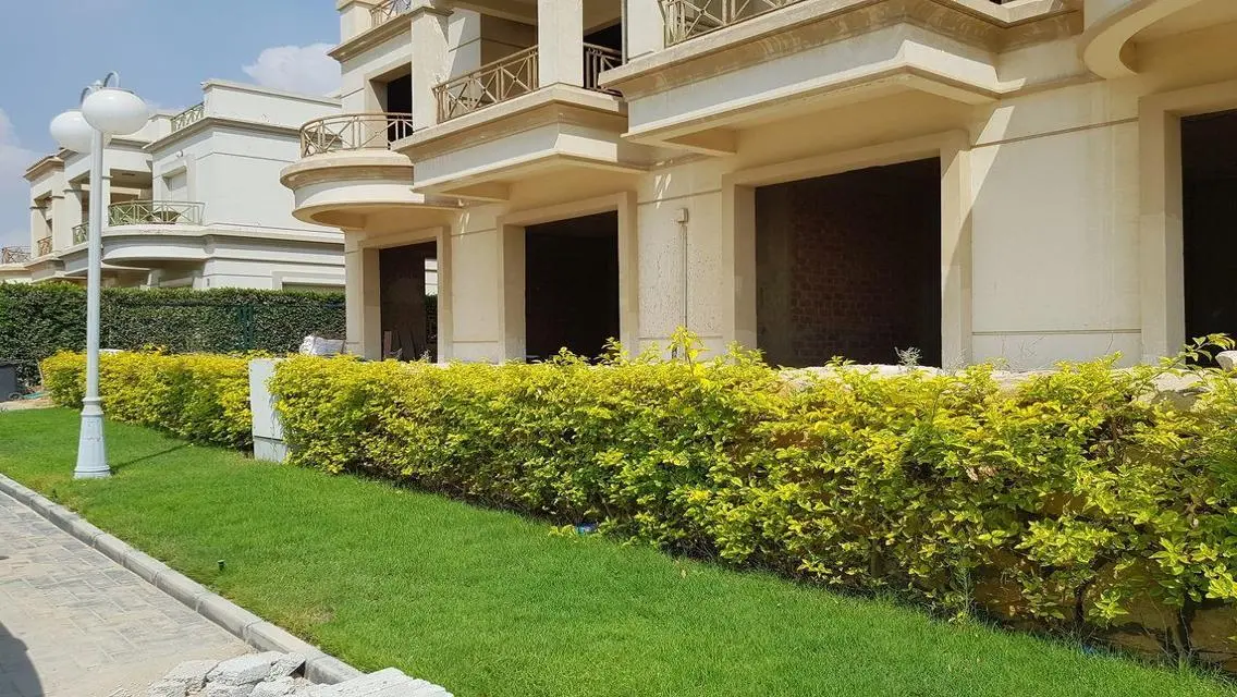 Luxury Apartment for Sale with Landmark Views