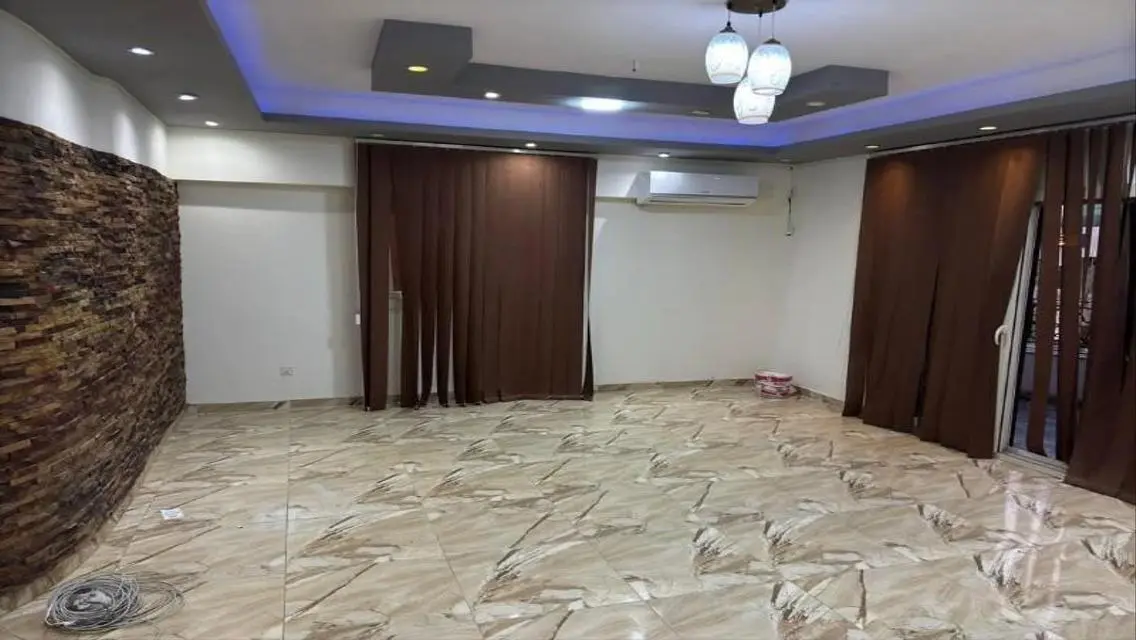 شقة مفروشة للإيجار بمساحة 200 متر