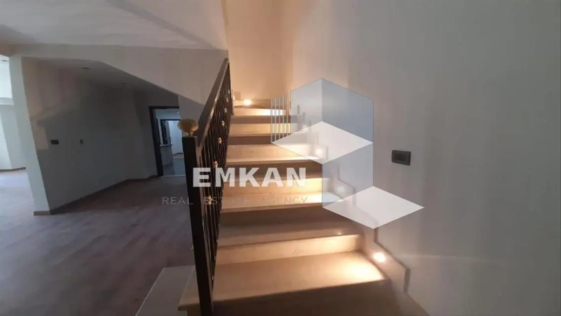 Luxurious Home with Private Garden in Prime Location