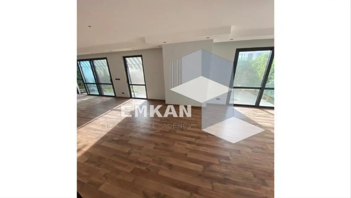 Luxurious Home with Private Garden in Prime Location