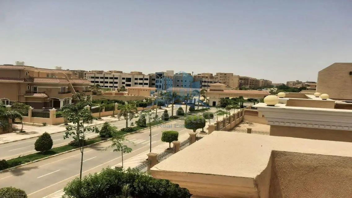 منزل فاخر للبيع في منطقة مميزة