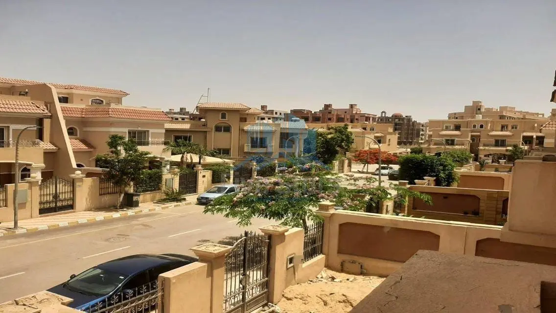 منزل فاخر للبيع في منطقة مميزة