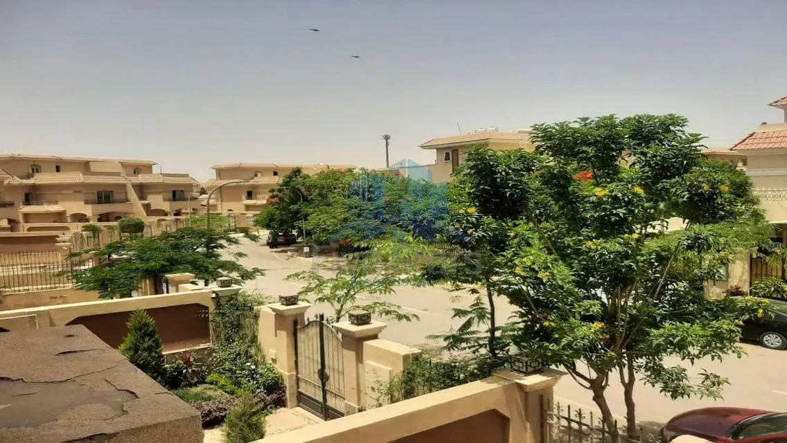 منزل فاخر للبيع في منطقة مميزة