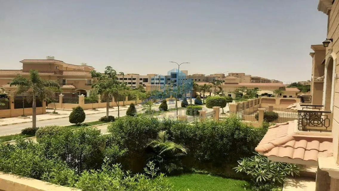 منزل فاخر للبيع في منطقة مميزة