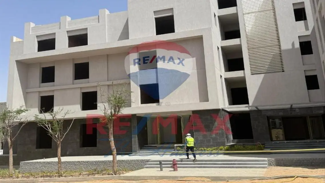 شقة فاخرة مطلة على بحيرات بفضل مرافق مميزة