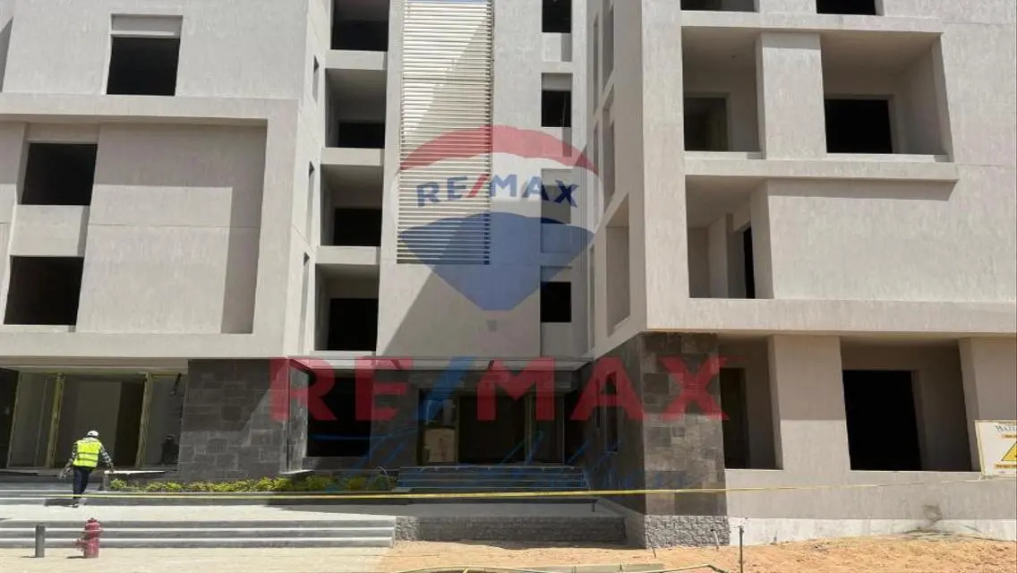 شقة فاخرة مطلة على بحيرات بفضل مرافق مميزة