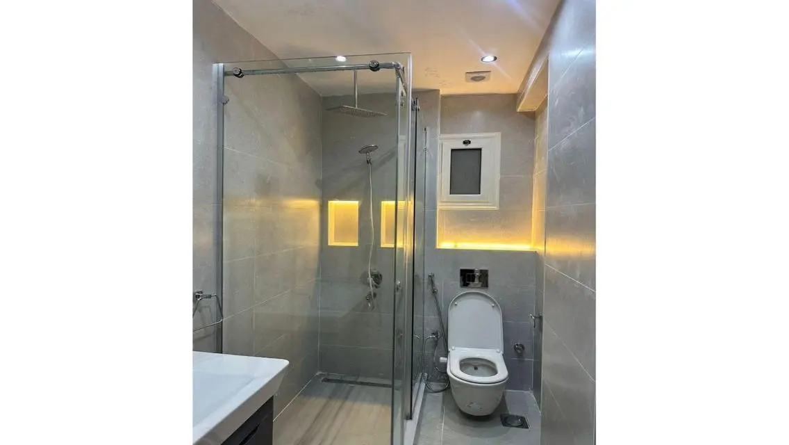 Apartment for Sale in Prestigious Compound - 88,000 EGP