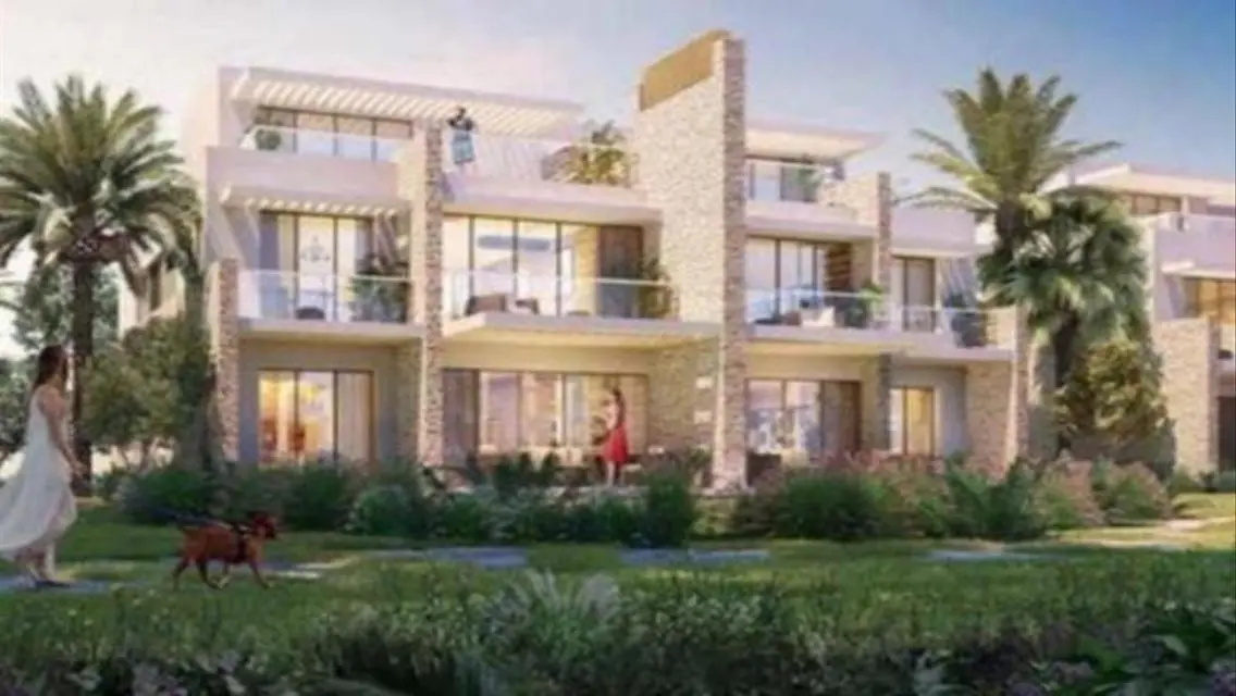 Exceptional Luxury Apartment Overlooking Lakes for Sale