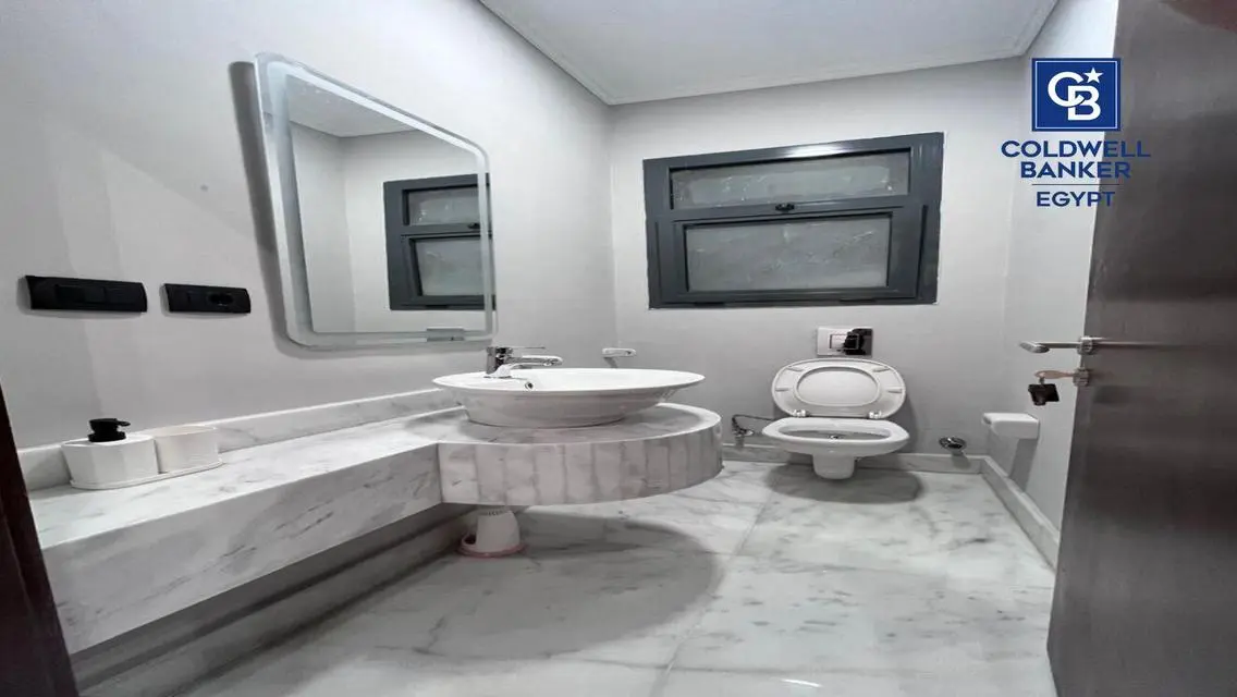 Luxury Apartment in the Heart of Cairo with Amazing Amenities